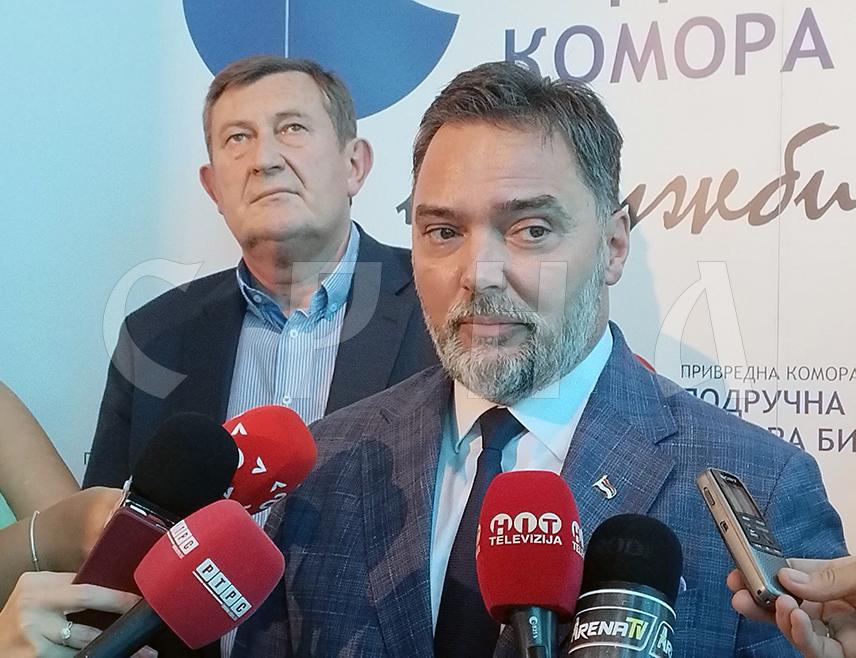 BIJELJINA, SEPTEMBER 5 /SRNA/ - The Minister of Foreign Trade and Economic Relations in the Council of Ministers Staša Košarac stated today that Republika Srpska has absolutely no need to please Sarajevo and that it pursues its own adequate foreign policy.