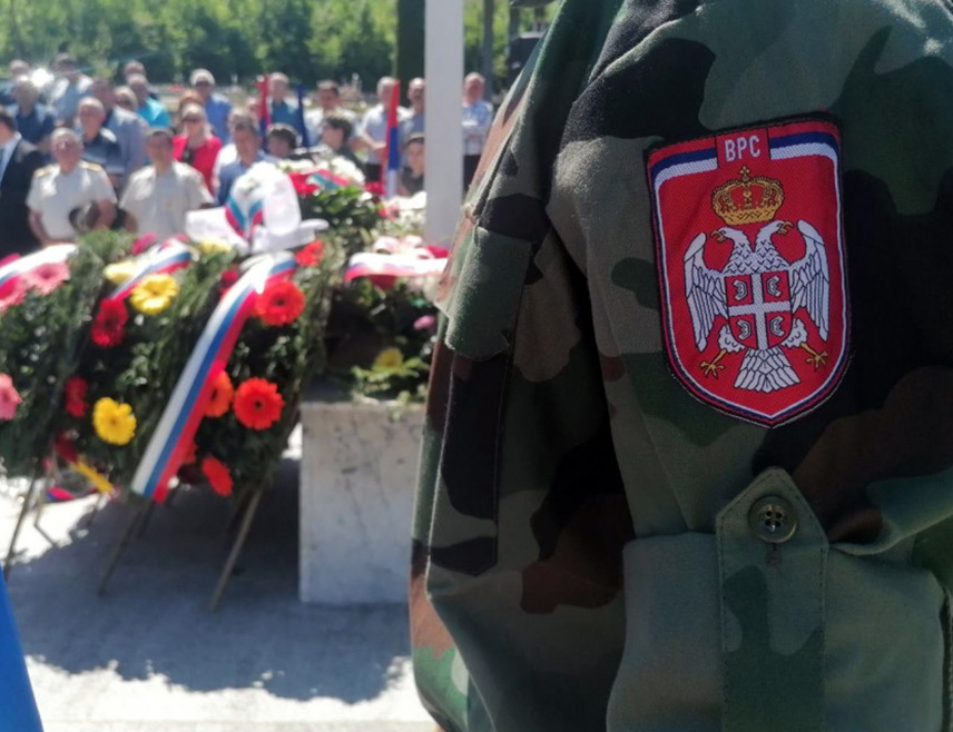 ИСТОЧНО САРАЈЕВО, 7. СЕПТЕМБРА /СРНА/ - Дан Треће сарајевске бригаде Војске Републике Српске /ВРС/ биће обиљежен данас у спомен-цркви Светог великомученика Димитрија на Вељинама, у Источној Илиџи, парастосом за погинуле и умрле борце ове бригаде, најављено је из Удружења "Трећа сарајевска бригада".