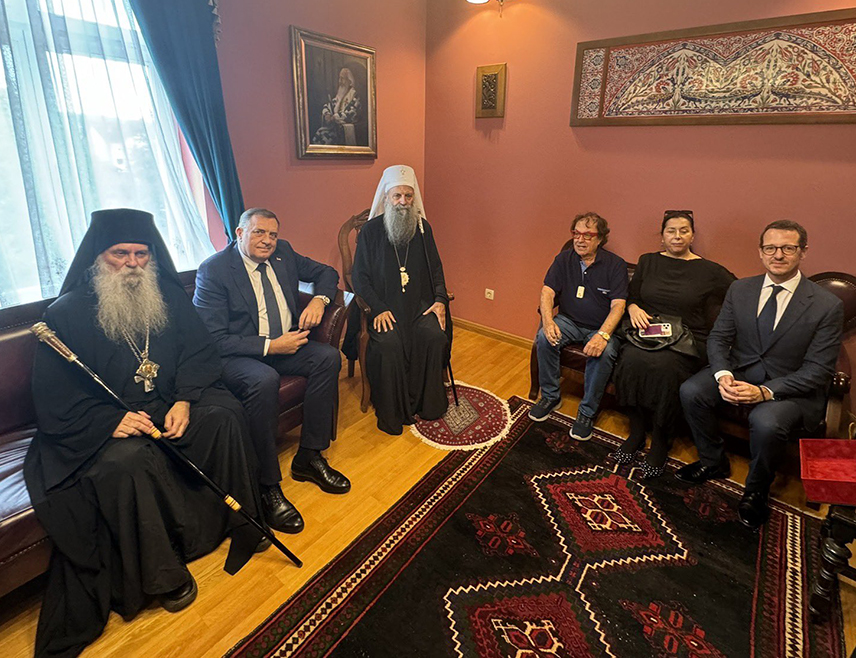 ПАКРАЦ, 7. СЕПТЕМБРА /СРНА/ - Предсједник Републике Српске Милорад Додик присуствовао је данас освештању Саборног храма Свете Тројице у Пакрацу.