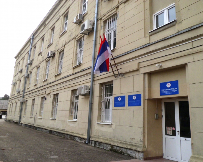 TРЕБИЊЕ, 11. СЕПTЕМБРА /СРНА/ - Полицијској станици Tребиње пријављено је да је избио пожар на аутомобилу у власништву лица чији су иницијали Н.В, речено је Срни у требињској Полицијској управи.