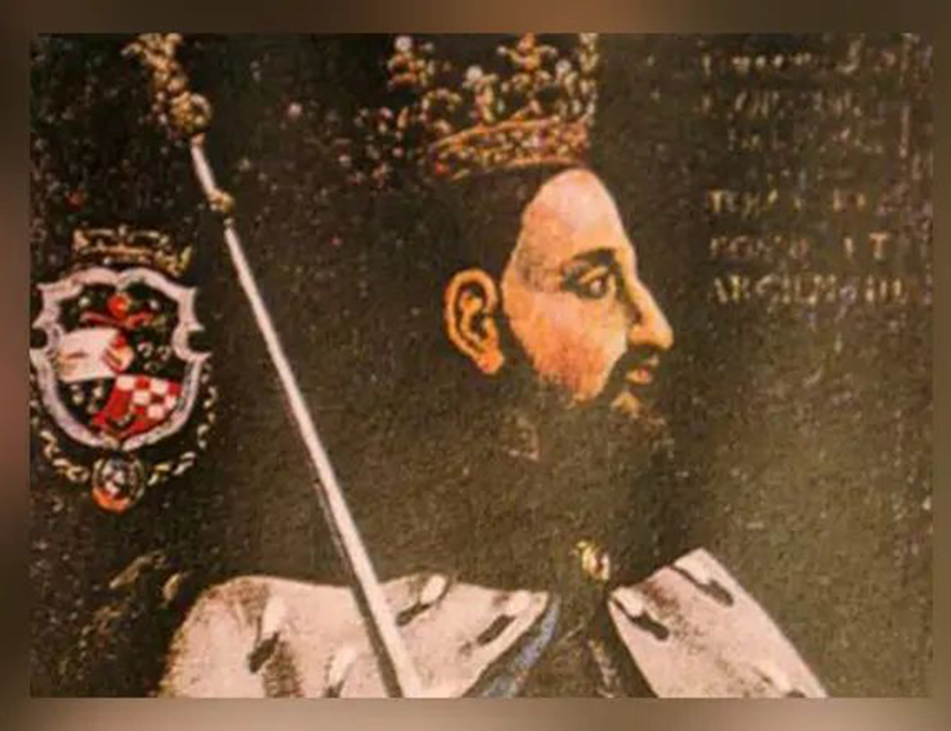 БИЈЕЉИНА, 13. СЕПТЕМБРА /СРНА/ - Посмртни остаци посљедњег српског краља Босне Стјепана Томашевића враћени су 14. септембра 1999. године у Јајце, гдје су положени у обновљени Манастир Светог Луке.
