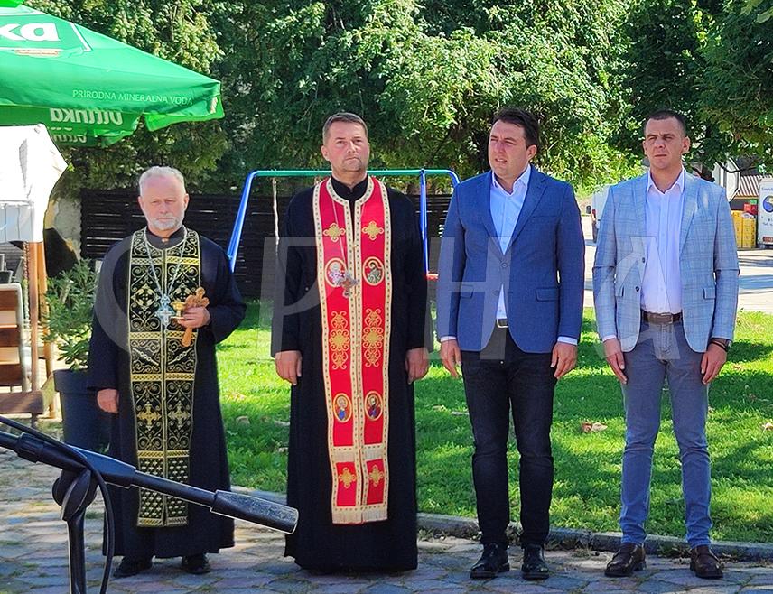СОКОЛАЦ, 15. СЕПТЕМБРА /СРНА/ - Начелник општине Соколац Страхиња Башевић рекао је данас да се покушај унитаризације БиХ и колонијалистичке намјере Кристијана Шмита могу спријечити једино српским јединством.