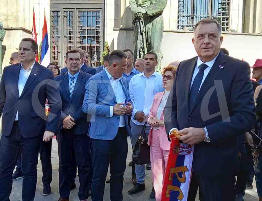 BANJA LUKA, SEPTEMBER 15 /SRNA/ – The President of Republika Srpska Milorad Dodik has stated today that all Serbs must fight for the idea of one people, one state.