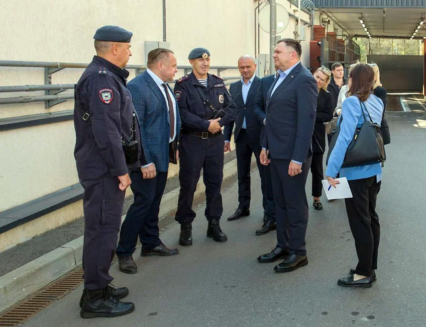 MOSCOW, SEPTEMBER 17 /SRNA/ – Republika Srpska Interior Minister Željko Budimir and Republika Srpska Police Director Siniša Kostrešević are on an official visit to the Main Directorate of Internal Affairs of the City of Moscow where they visited the Moscow Second Special Regiment.