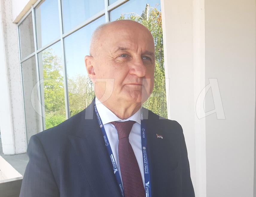 BELGRADE, SEPTEMBER 23 /SRNA/ – The Minister of Energy and Mining of Republika Srpska, Petar Đokić, has stated in Belgrade that it is extremely important that, on the very first day of the Partner 2025 Arms and Military Equipment Fair, companies from Srpska were notably presented and recognized as potentially competitive with major global defense manufacturers.