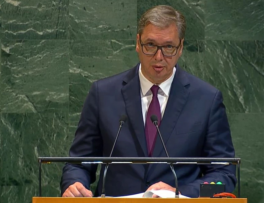 БЕОГРАД, 24. СЕЕПТЕМБРА /СРНА/ - Предсједник Србије Александар Вучић рекао је у обраћању у Генералној скупштини УН да само договор народа и ентитета у БиХ може гарантовати њену стабилност и функционалност, те истакао како су се неизабрани странци обрачунавали са легитимним представницима српског народа.