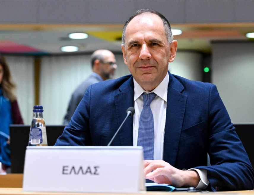 ЊУЈОРК, 25. СЕПТЕМБРА /СРНА/ - Грчка гарантује безбједну пловидбу бродовима у њеним водама у оквиру међународне флотиле која се креће ка Гази, рекао је грчки министар спољних послова Јоргос Герапетритис.