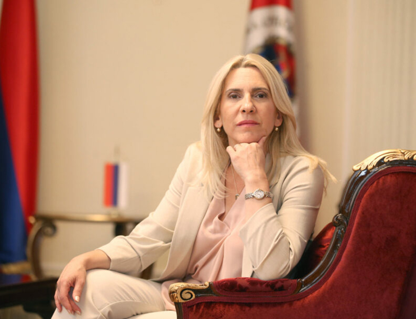 БАЊАЛУКА, 29. СЕПТЕМБРА /СРНА/ - СНСД је снажан, јединствен и спремнији него икада да, на челу са предсједником Милорадом Додиком, настави бранити Републику Српску и њене интересе, рекла је потпредсједник странке Жељка Цвијановић.