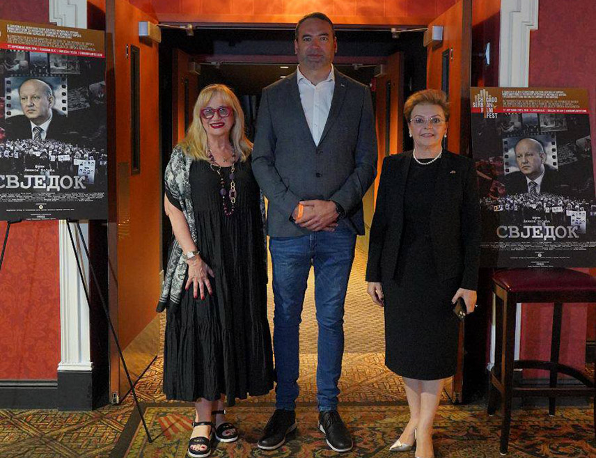 БАЊАЛУКА, 29. СЕПТЕМБРА /СРНА/ - У Чикагу је у оквиру Српског филмског фестивала приказан документарни филм "Свједок" Дениса Бојића који доноси потресна свједочанства и вриједну архиву познатог љекара Зорана Станковића о страдању српског народа током ратних деведесетих.