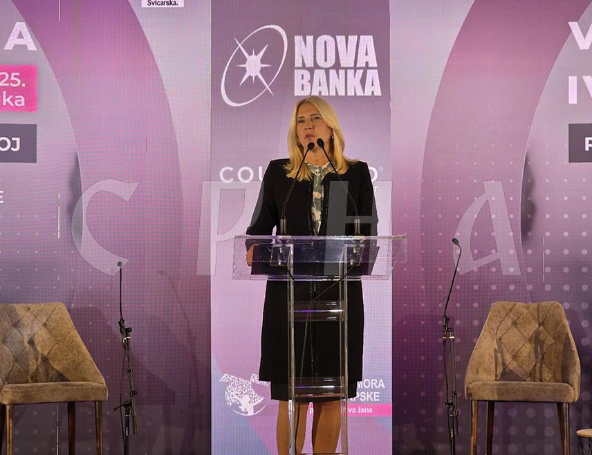 БАЊАЛУКА, 2. ОКТОБРА /СРНА/ - Српски члан Предсједништва БиХ Жељка Цвијановић поручила је данас у Бањалуци на Осмој конференцији и Четвртом сајму предузетништва жена у Републици Српској да сви алати институција требају бити у функцији оснаживања жена у њиховим пословним иницијативама, јер у томе и јесте суштина економског развоја.