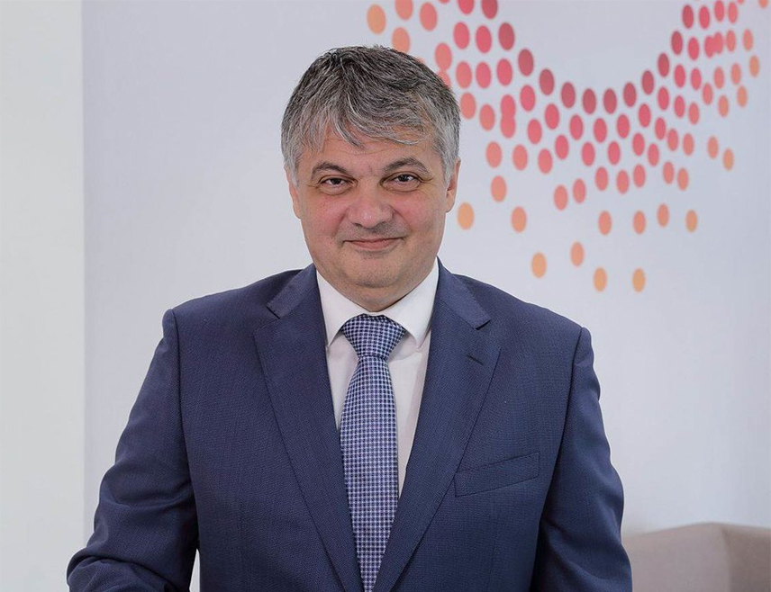 БЕОГРАД, 4. ОКТОБРА /СРНА/ - Генерални директор "Tелекома Србија" Владимир Лучић рекао је да очекује да "Телеком" потпише споразум са америчком Ексим банком до краја новембра, а да би у децембру требало да се уведе 5Г мрежа у Србији, те поновио да очекује велику америчку подршку да "Телеком" добије трећу, трајну, лиценцу на Косову и Метохији.