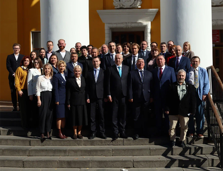 ISTOČNO SARAJEVO, OCTOBER 6 /SRNA/ – A delegation from the University of Istočno Sarajevo paid a three-day visit to partner universities in Voronezh, during which a medal of honorary professor of the 'G.F. Morozov' University was awarded to Rector Milan Kulić.