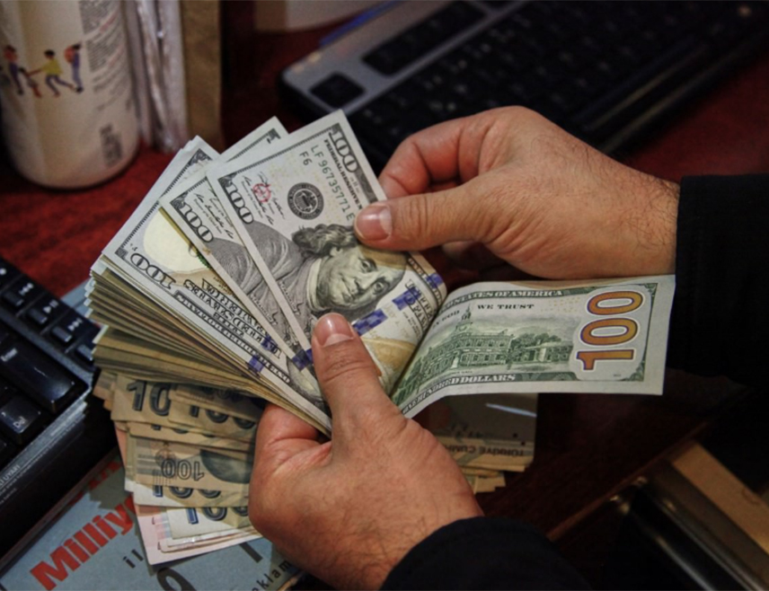 АМСТЕРДАМ, 8. ОКТОБРА /СРНА/ - Број домаћинстава у Холандији са имовином већом од милион евра прошле године порастао је за 17.000, на укупно 452.000, објавио је национални Завод за статистику.