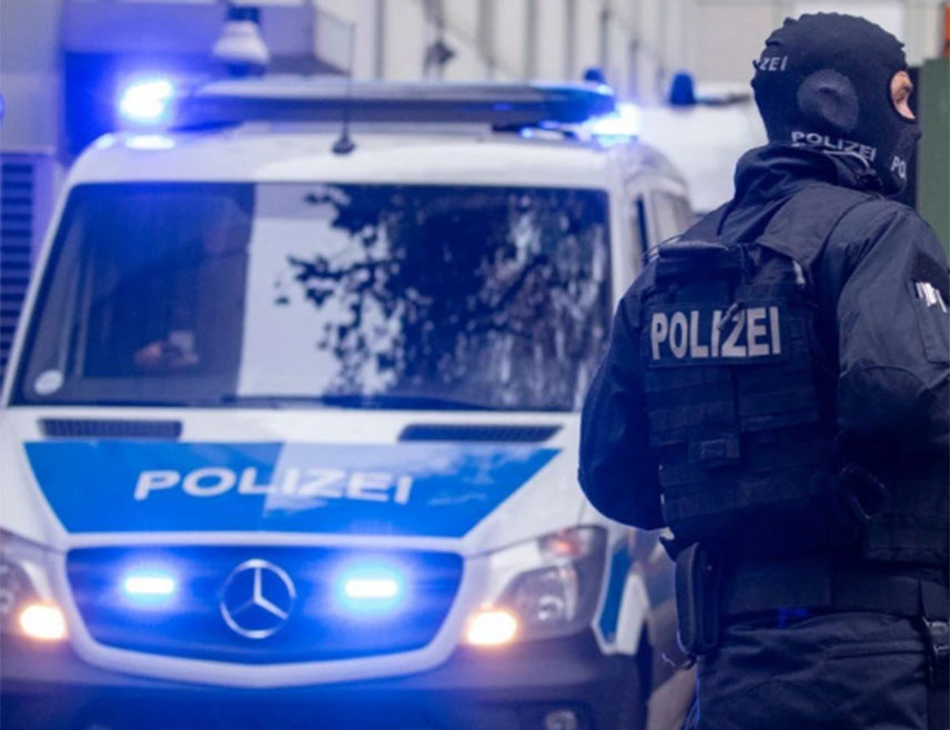 БЕЧ, 8.ОКТОБРА /СРНА/ - Запослени у аустријској Дирекцији за државну безбједност и обавјештајне послове /ДСН/ ухапшен је због сумње да је шпијунирао за Муслиманску браћу, транснационалну сунитску исламистичку организацију, објавила је телевизијска кућа ОЕ24.