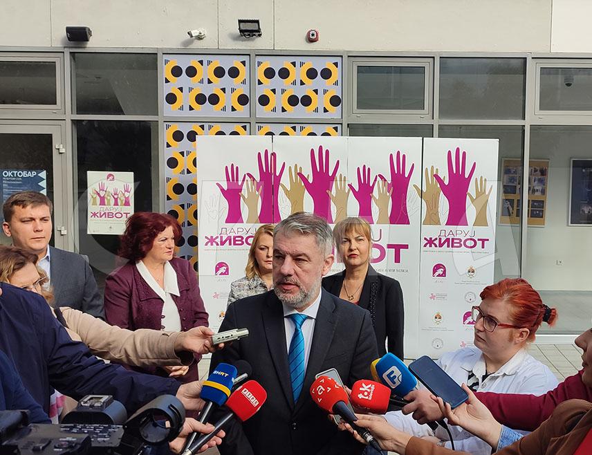 БАЊАЛУКА, 9. ОКТОБРА /СРНА/ - Министар здравља и социјалне заштите Републике Српске Ален Шеранић изјавио је данас у Бањалуци да трансплантација и донорство људских органа, ткива и ћелија представљају солидарност, хуманост и наду.