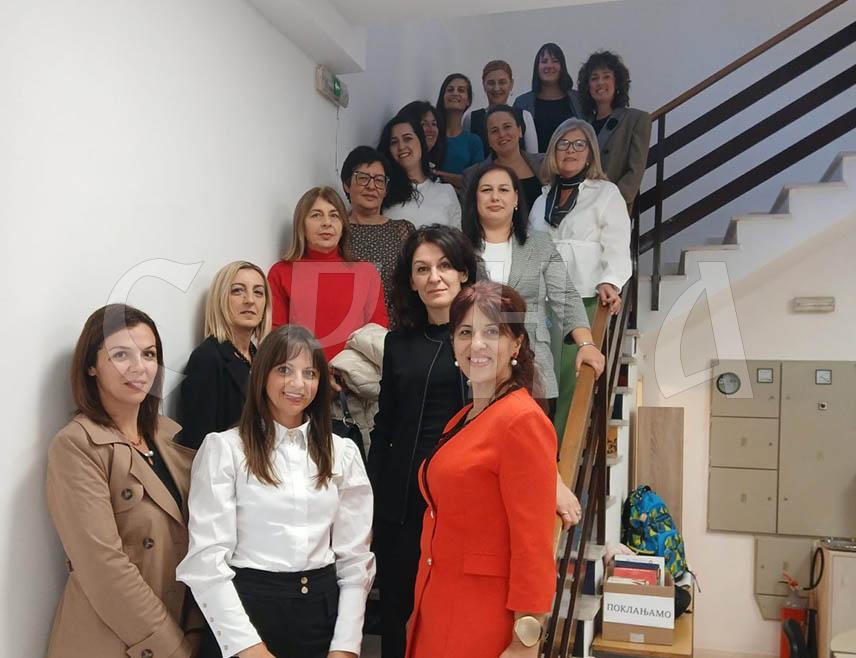 TРЕБИЊЕ, 9. ОКТОБРА /СРНА/ - Библиотекари са подручја херцеговачких општина окупили су се данас у Народној библиотеци Требиње гдје су представили рад својих библиотека и указали на проблеме са којима се сусрећу.