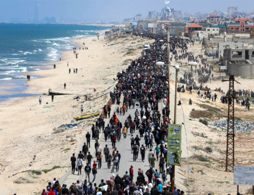 ЊУЈОРК, 10. ОКТОБРА /СРНА/ - Хиљаде људи почело је да се враћа својим домовима у сјеверној Гази у року од неколико минута након што је Израел објавио да је примирје са Хамасом ступило на снагу данас послије подне, рекао је портпарол УН Стефан Дижарик.