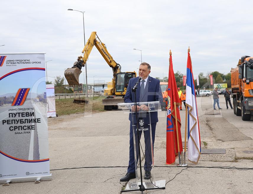 ЛАКТАШИ, 11. ОКТОБРА /СРНА/ - Предсједник Републике Српске Милорад Додик рекао је да је реконструкција магистралног пута Клашнице-Бањалука значајан пројекат, који ће пружити квалитетнију услугу свим учесницима у саобраћају.