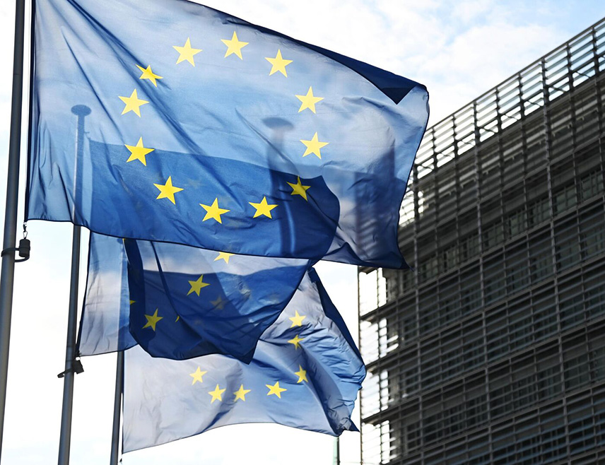 БРИСЕЛ, 11. ОКТОБРА /СРНА/ - Безбједносна, политичка и друштвена ситуација у Бриселу постала је драматична и не може се искључити распоређивање војске на улицама града до краја године, изјавио је белгијски министар одбране Тео Франкен.