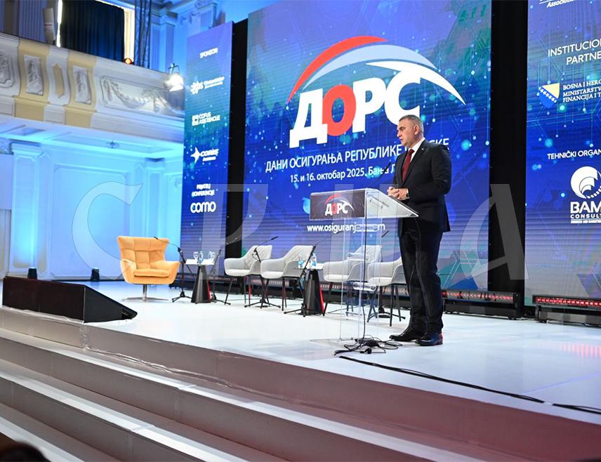 БАЊАЛУКА, 16. ОКТОБРА /СРНА/ - Предсједник Владе Републике Српске Саво Минић поручио је данас у Бањалуци да је у сектору осигурања изузетно важна максимална транспарентност која је процесом дигитализације већ уклонила дио нелегалног тржишта.