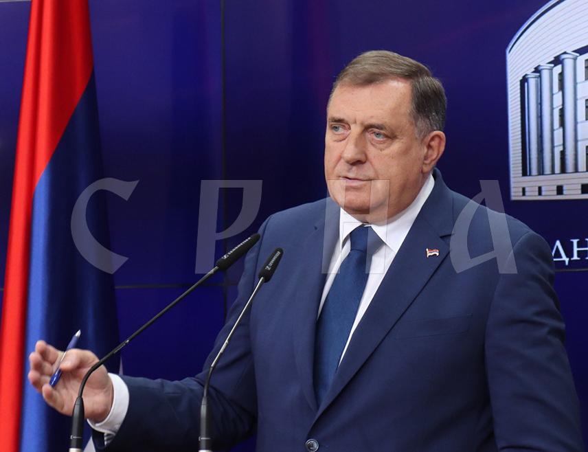 BANJA LUKA, OCTOBER 18 /SRNA/ – Republika Srpska President Milorad Dodik says he will keep acting in accordance with the office given to him by the people and will represent Republika Srpska in the best possible way.