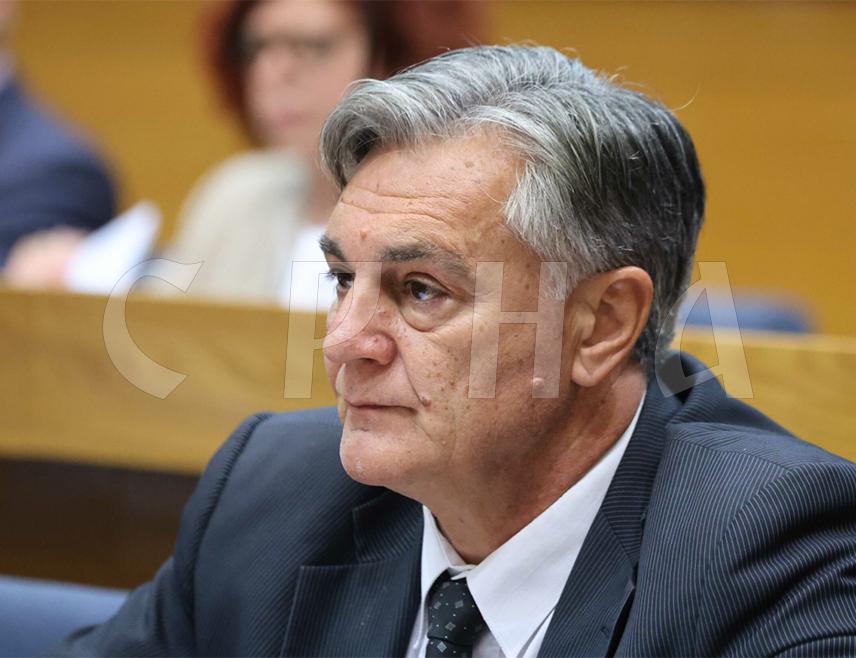 BANJA LUKA, OCTOBER 18 /SRNA/ – Minister for Scientific and Technological Development and Higher Education of Republika Srpska, Siniša Karan, stated at a special session of the National Assembly that one of the most important legal - political issues is before the deputies today, which is the matter of the head of state.