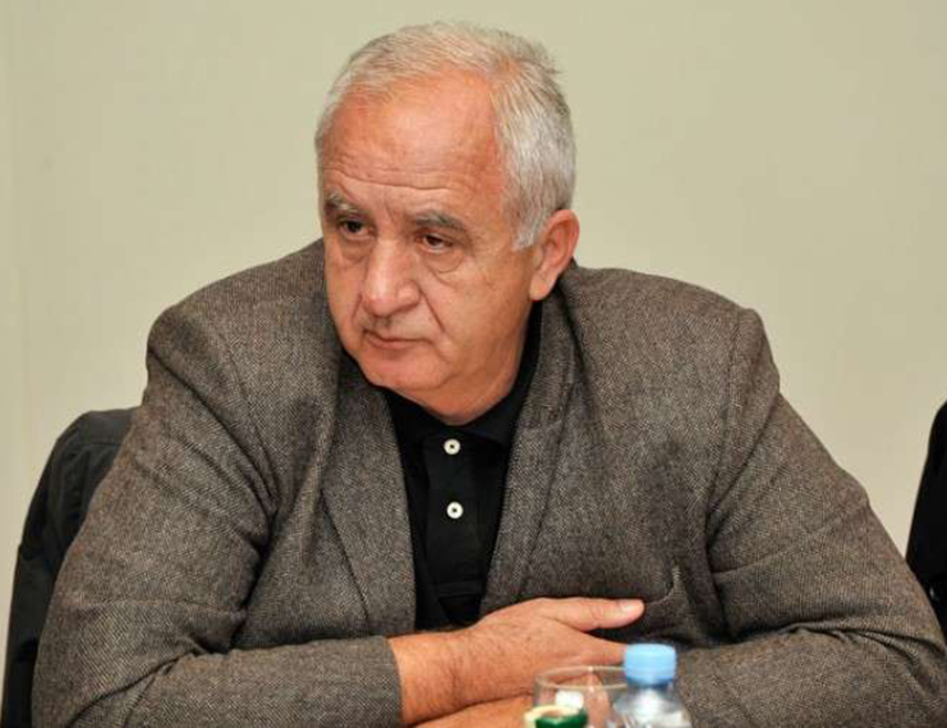 SARAJEVO, OCTOBER 22 /SRNA/ - The Central Election Commission /CEC/ of BiH has neither granted nor can it revoke a mandate to Milorad Dodik as president of the SNSD, as in this case the Law on Political Organizations of Republika Srpska applies, former CEC member Vehid Šehić told SRNA.