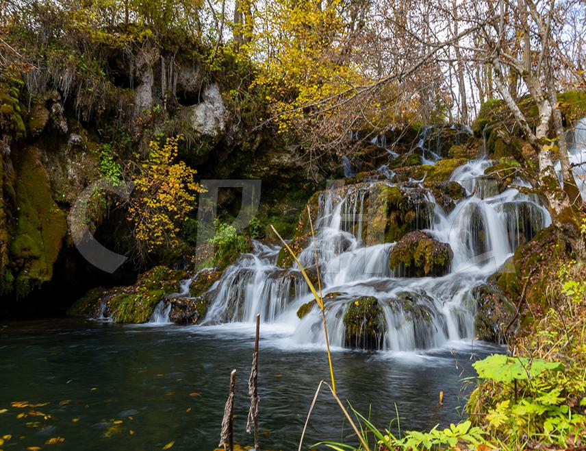 ROGATICA, OCTOBER 26 /SRNA/ – The eastern part of Republika Srpska, like the rest of it, abounds in tourist potential, and among the unpolished diamonds of the Rogatica Municipality’s tourism offer are the Bereg and Pršin Potok waterfalls.