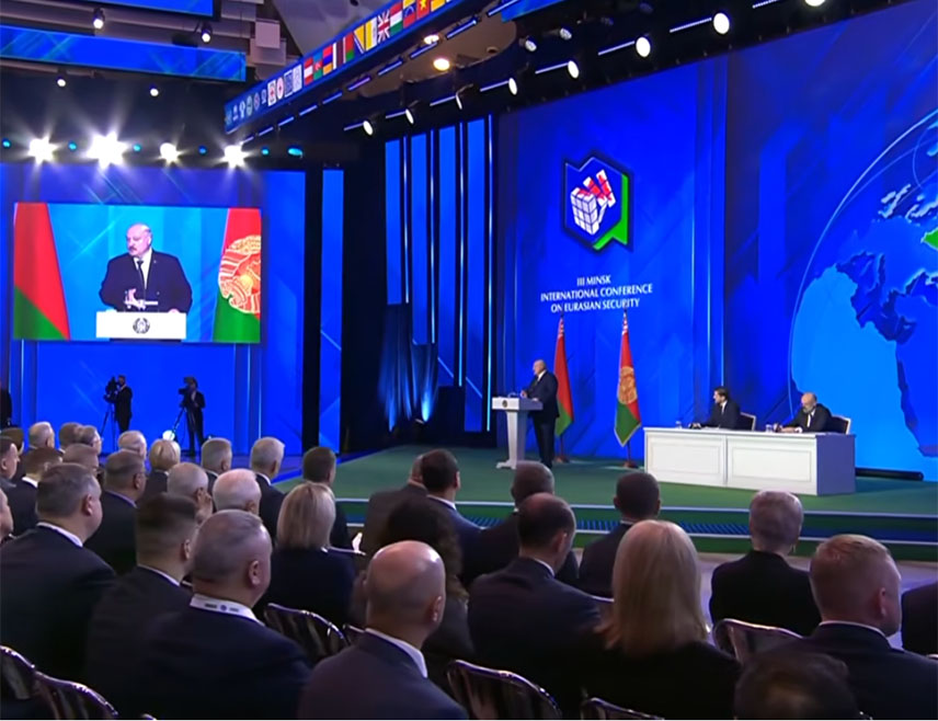 МИНСК, 28. ОКТОБРА /СРНА - РИА Новости/ - Предсједник Бјелорусије Александар Лукашенко позвао је на окончање трке у наоружању.