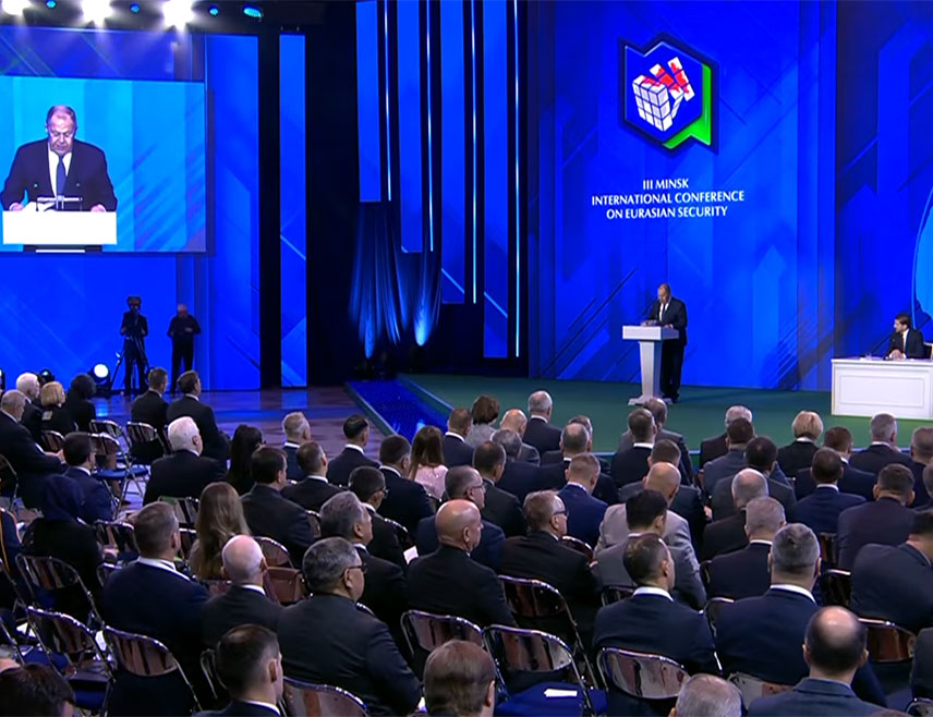 МИНСК, 28. ОКТОБРА /СРНА - РИА Новости/ - Планови о већем мијешању НАТО-а на Арктику су разлог за забринутост, пошто тај регион мора да остане територија мира, изјавио је руски министар спољних послова Сергеј Лавров.