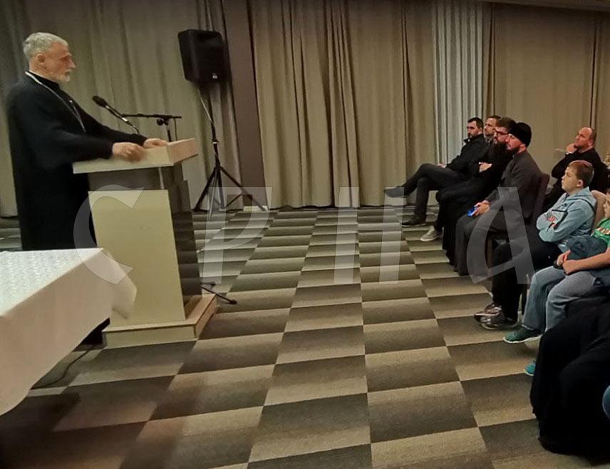 ДОБОЈ, 29. ОКТОБРА /СРНА/ - Стање у породици и васпитање дјеце данас су у великој кризи, дјеца су изложена бројним изазовима и треба им показати да се не могу понашати неодговорно у смису да им слобода дозвољава да све чине без икаквих посљедица, рекао је протојереј-ставрофор Владимир Ступар.