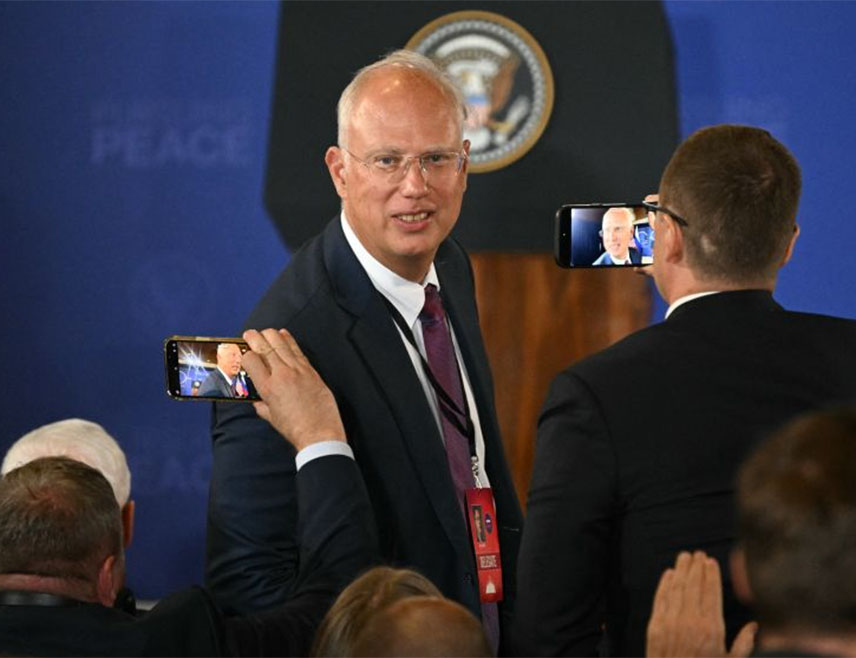 МОСКВА, 29. ОКТОБРА /СРНА/ - Специјални изасланик руског предсједника за инвестиције и економску сардању са иностранством Кирил Дмитријев најавио је да ће да поднесе тужбу против америчког листа "Вашингтон пост".