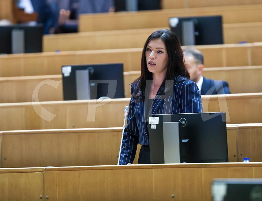 САРАЈЕВО, 30. ОКТОБРА /СРНА/ - Шеф Клуба посланика СНСД-а у Представничком дому Парламентране скупштине БиХ Сања Вулић рекла је да се овај клуб приликом израде амандмана на приједлог буџета консултовао са Министарством финансија и трезора у Савјету министара и да је предложио амандмане који су проводиви.