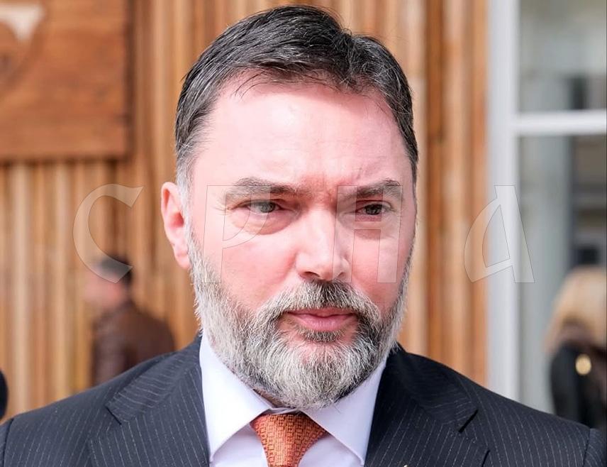 ИСТОЧНО САРАЈЕВО, 31. ОКТОБРА /СРНА/ - Долази вријеме да окупатор иде из БиХ, поручио је члан Предсједништва СНСД-а Сташа Кошарац.