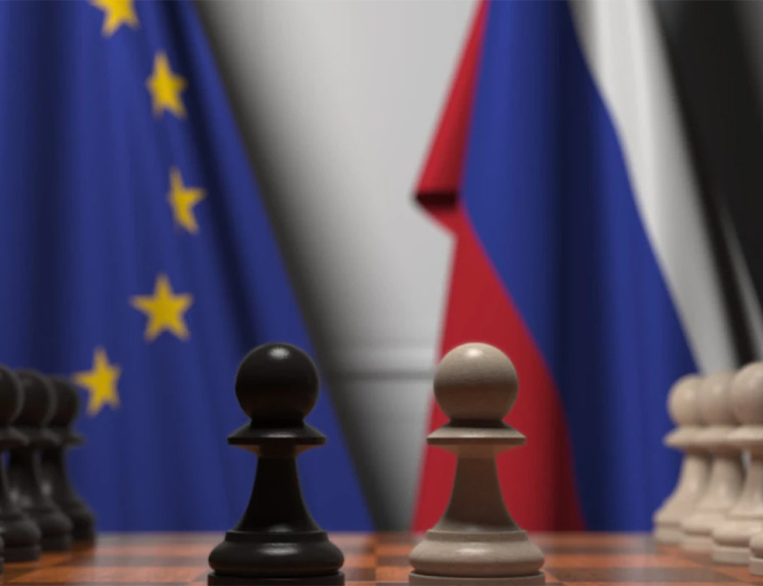 МОСКВА, 31. ОКТОБРА /СРНА/ - Русија је увела забрану уласка уласка бројним представницима европских институција и земаља као одговор на усвајање деветнаестог пакета санкција Европске уније, саопштено је из руског Министарства спољних послова.