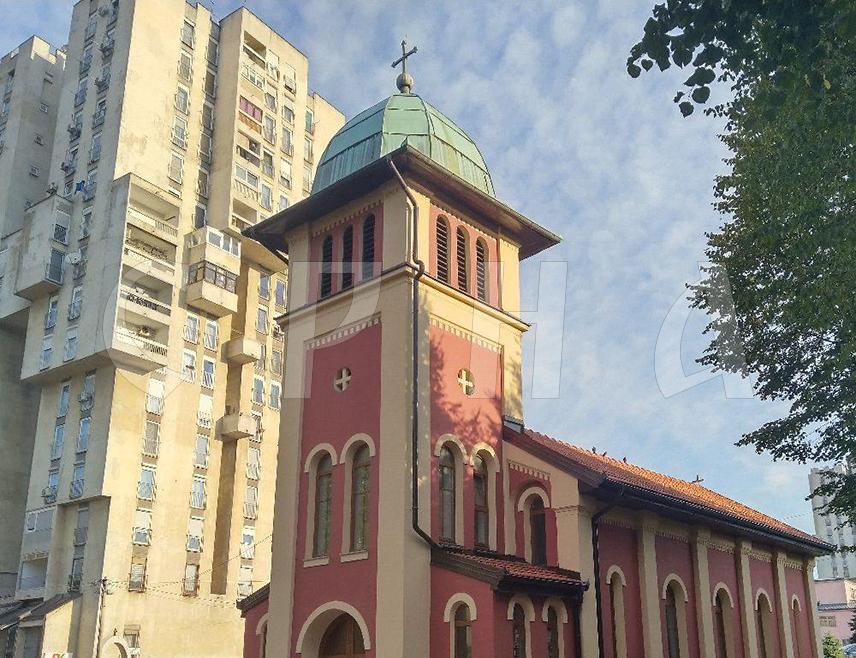 КАКАЊ, 1. НОВЕМБРА /СРНА/ - Његово високопреосвештенство митрополит дабробосански Хризостом служиће у недјељу, 9. новембра, Свету архијерејску литургију поводом 100 година од освештања и завршетка градње Храма Светих апостола Петра и Павла у Какњу.