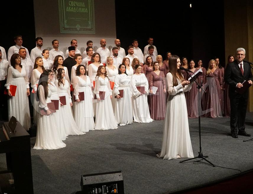 ПРИЈЕДОР, 1. НОВЕМБРА / СРНА/ - У Приједору је вечерас одржана свечана акдемија поводом обиљежавања 140 постојања Српског пјевачког друштва / СПД/ "Вила", као свједока културног и духовног уздизања града.