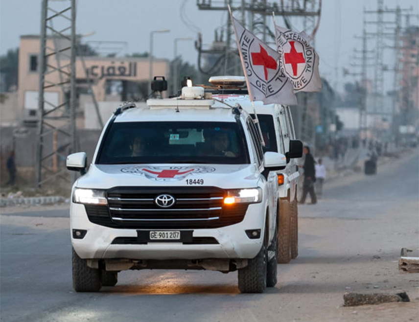 ЈЕРУСАЛИМ, 2. НОВЕМБРА /СРНА/ - Израел је саопштио да је Црвени крст примио остатке троје талаца у Гази који ће бити предати израелској војсци.