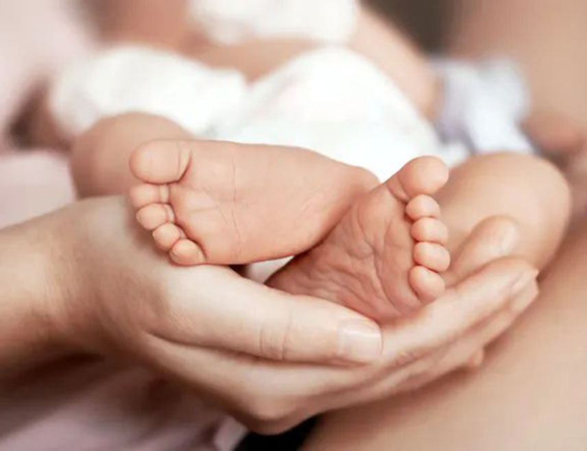 БАЊАЛУКА, 3. НОВЕМБРА /СРНА/ - У Републици Српској у протекла 24 часа рођено је 12 беба, од којих осам дјечака и четири дјевојчице, речено је Срни у породилиштима.