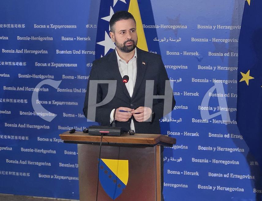 SARAJEVO, NOVEMBER 4 /SRNA/ – Minister of Finance and Treasury in the Council of Ministers Srđan Amidžić stated that the competence for appointing BiH's chief negotiator with the EU is clearly defined, but that representatives of the "Troika" coalition are attempting to politicize the process.