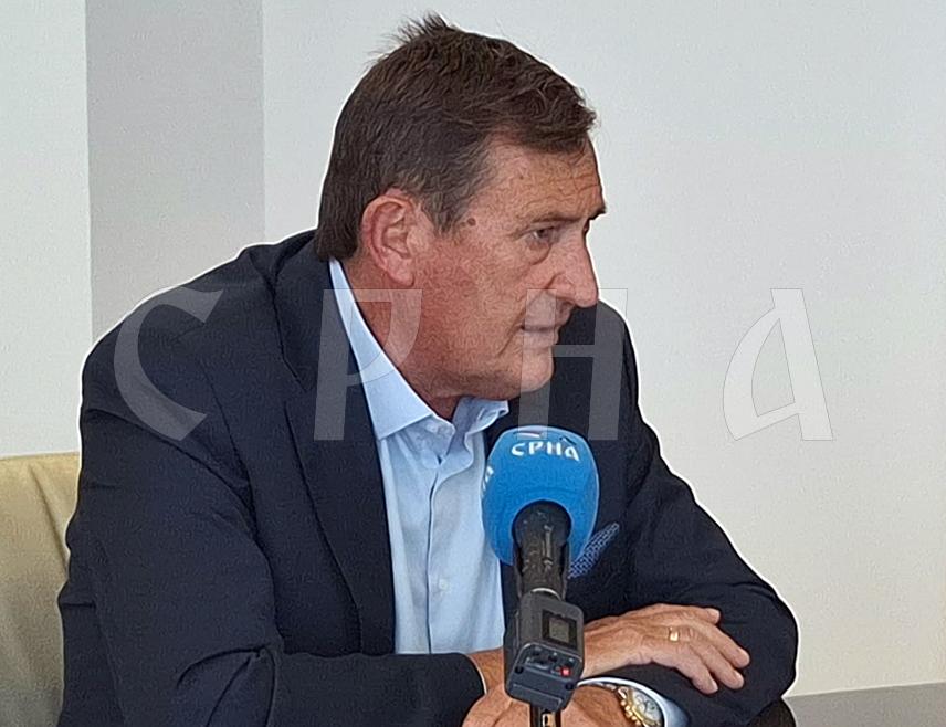 БАЊАЛУКА, 4. НОВЕМБРА /СРНА/ - Министар привреде и предузетништва Републике Српске Војин Митровић рекао је да се Приједлогом закона о измјенама Закона о развоју малих и средњих предузећа намјерава додатно поједноставити поступак додјеле подстицаја.