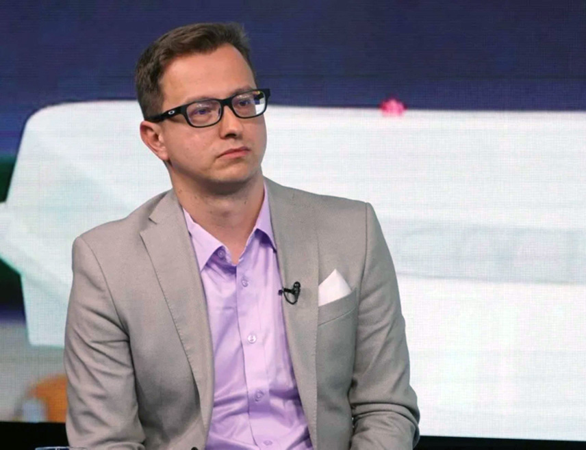 САРАЈЕВО, 4. НОВЕМБРА /СРНА/ - Политика Милорада Додика од доласка Доналда Трампа на чело САД велика је побједа над политиком коју води већ неколико генерација бошњачких политичара, а која није одмакла од нивоа кантона, истакао је бошњачки политички аналитичар у Америци Јасмин Мујановић.