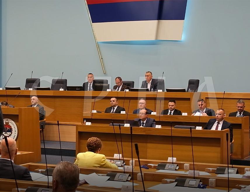 БАЊАЛУКА, 5. НОВЕМБРА /СРНА/ - Народна скупштина Републике Српске размотрила је извештај о раду и пословању Гарантног фонда Републике Српске за 2024. годину, у којем се наводи да је Фонд лани издао 101 гаранцију у износу од 15,7 милиона КМ.