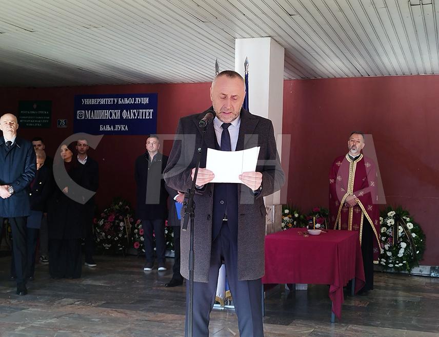 БАЊАЛУКА, 6. НОВЕМБРА /СРНА/ - Министар рада и борачко-инвалидске заштите Републике Српске Данијел Егић рекао је данас да је Српска трајна категорија и да они који су се борили за њу у Одбрамбено-отаџбинском рату никада неће дозволити да јој било ко науди.