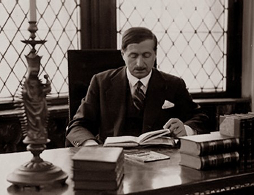 ТРЕБИЊЕ, 7. НОВЕМБРА /СРНА/ - Традиционална манифестација "Дучићеве вечери поезије" почеће данас у Требињу под слоганом "25 година с погледом на мило Требиње", а Дучићева награда биће уручена пјеснику Ђорђу Нешићу.