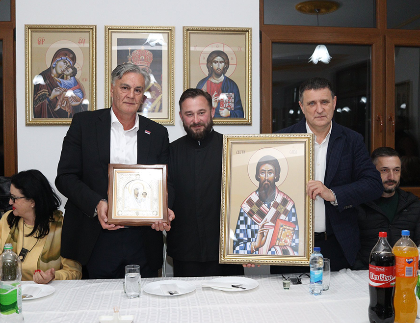 БАЊАЛУКА, 6. НОВЕМБРА /СРНА/ - Министар за научнотехнолошки развој и високо образовање Републике Српске Синиша Каран истакао је да је Српска православна црква вијековима стуб очувања српског народа и да је саборност данас важнија него икада.