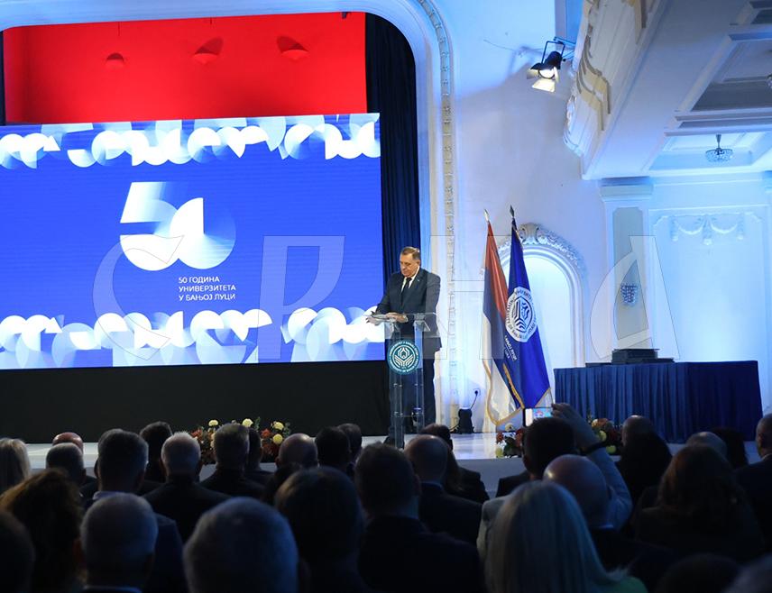 BANJA LUKA, NOVEMBER 7 /SRNA/ – SNSD President Milorad Dodik expressed pride in the 50th milestone celebration of the University of Banja Luka and announced that he will continue to support both staff and students, develop infrastructure, and improve their material conditions.