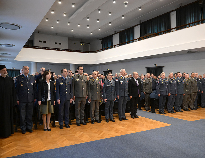 БЕОГРАД, 7. НОВЕМБРА /СРНА/ - У Београду је данас свечаном академијом обиљежен Дан Ваздухопловно-медицинског института /ВМИ/ и 80 година постојања ове установе Војске Србије, гдје се спајају искуство и савремена медицина, традиција и наука, војна дисциплина и хуманост љекарске професије.