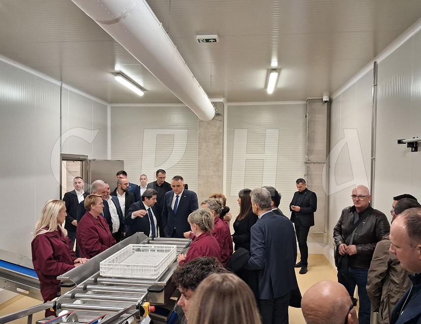 SRBAC, NOVEMBER 7 /SRNA/ - Poultry farming in Republika Srpska has experienced significant expansion, which is why this branch of agricultural production should receive even greater support through incentives, Republika Srpska Prime Minister Savo Minić said today in Srbac.