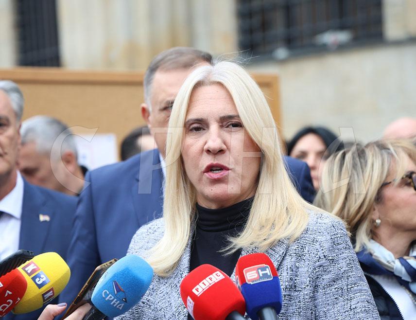 BANJA LUKA, NOVEMBER 8 /SRNA/ – By electing the SNSD presidential candidate in Republika Srpska, Siniša Karan, we will defend the will of the people and defeat the foreign colonizers, even by their own twisted rules, stated Željka Cvijanović, SNSD deputy leader.